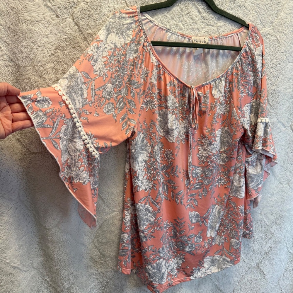 Emi & Joe Floral Bell Sleeve Blouse Pink Gray Boho Tie Neck Womens Large